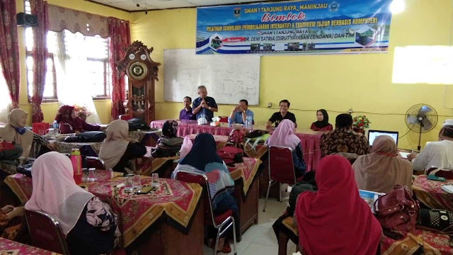 SMAN 1 Tanjung Raya Menuju Schoology dan Examview