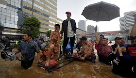 Ketua PDIP: Jurus Jitu Jokowi Atasi Banjir Tidak Dijalankan Anies