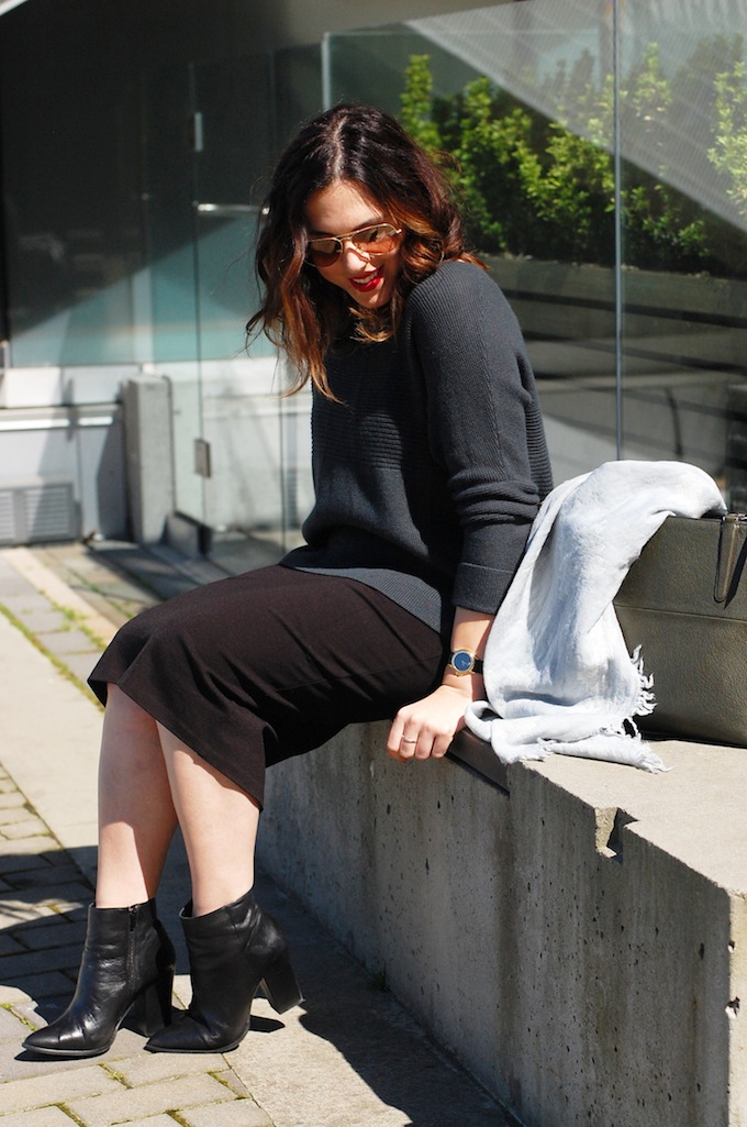 le chateau ankle booties