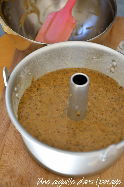 Gâteau moelleux à l'orange et aux graines de chia