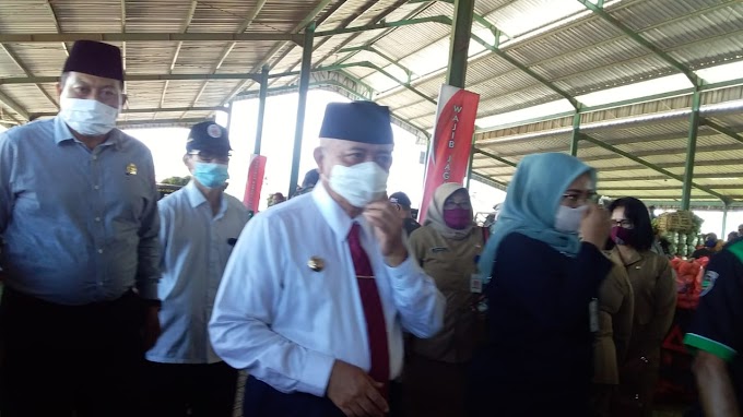Bupati Malang Tinjau Kesiapan Protokol Kesehatan Pasar Sayur di Karangploso