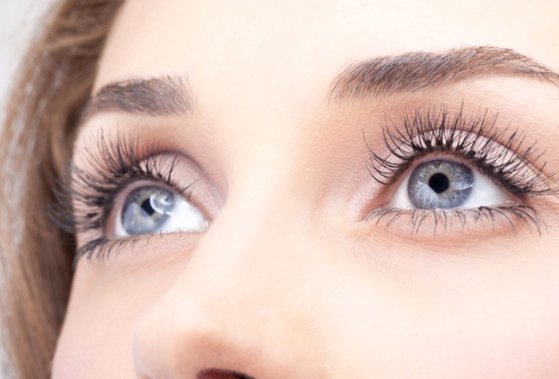 Perawatan Mata Indah Mempesona - Tips Cantik Terkini