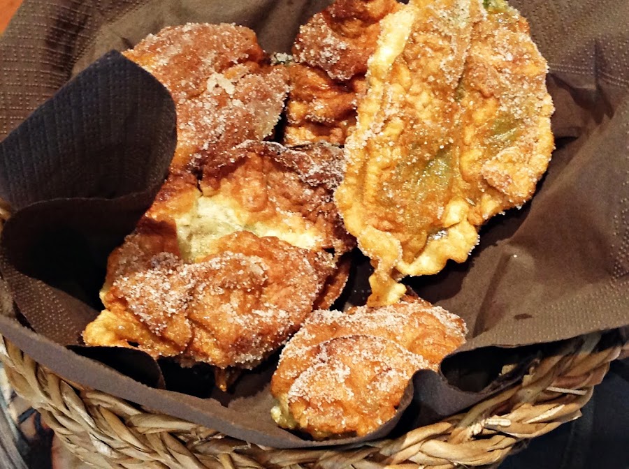 PAPARAJOTES {HOJAS DE LIMONERO REBOZADAS}