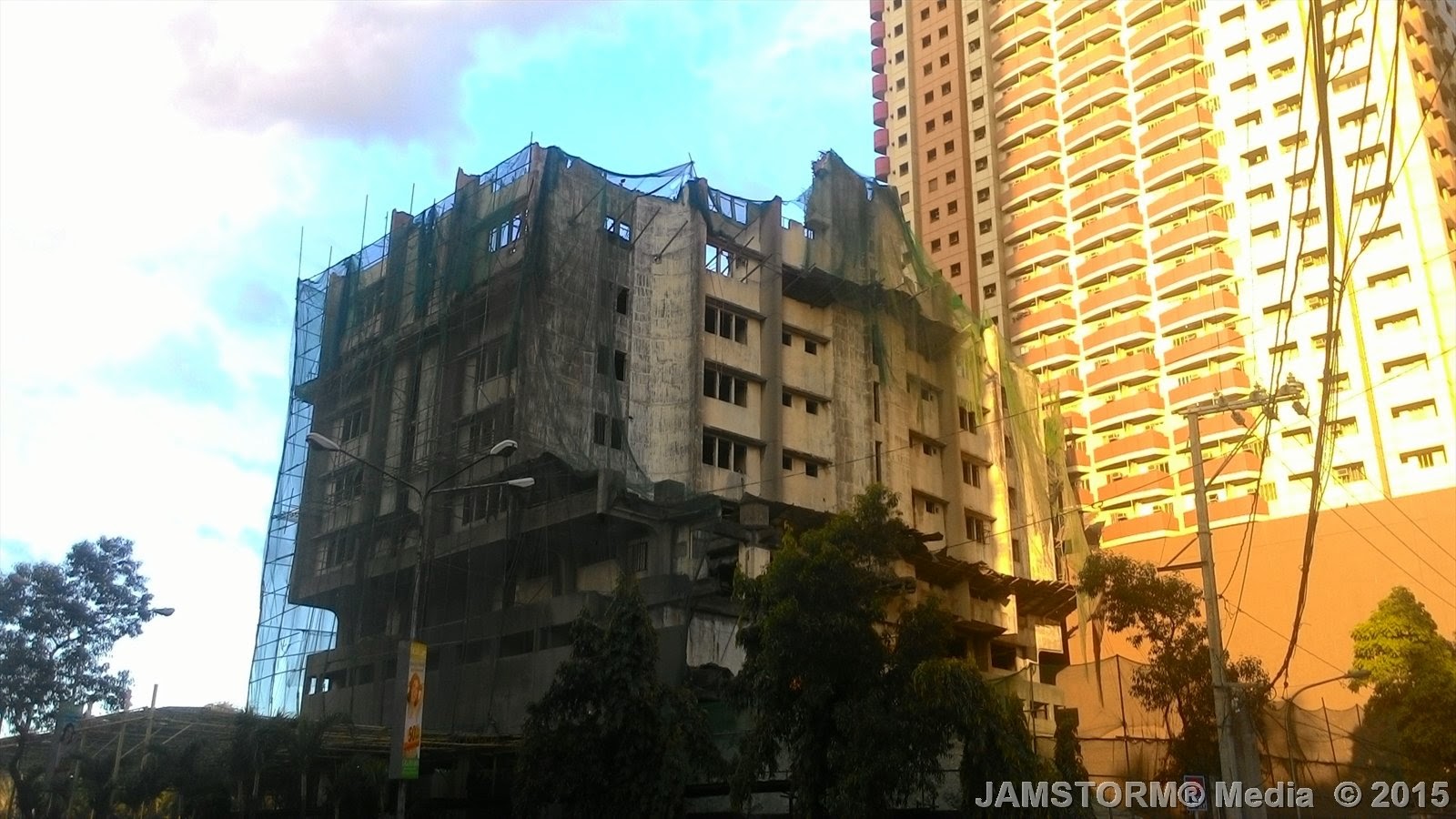 @cerbojam: Lost Urban History: Philcomcen Building.