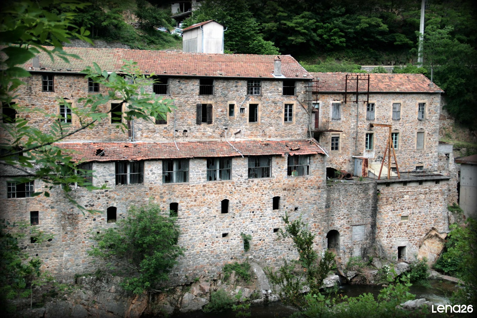 Balades en DrômeArdèche St Michel de Chabrillanoux les sentiers de