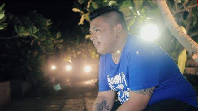 Penyanyi Lagu Tinggal Kenangan Belajar