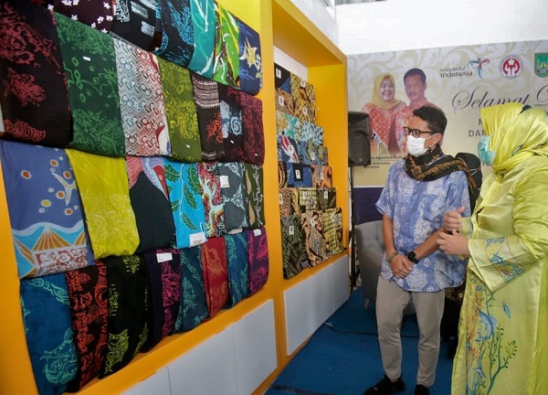 Setelah Melihat Batik Batam dan Pulau Putri, Ini Kata Menparekraf RI Setelah Melihat Batik Batam dan Pulau Putri, Ini Kata Menparekraf RI