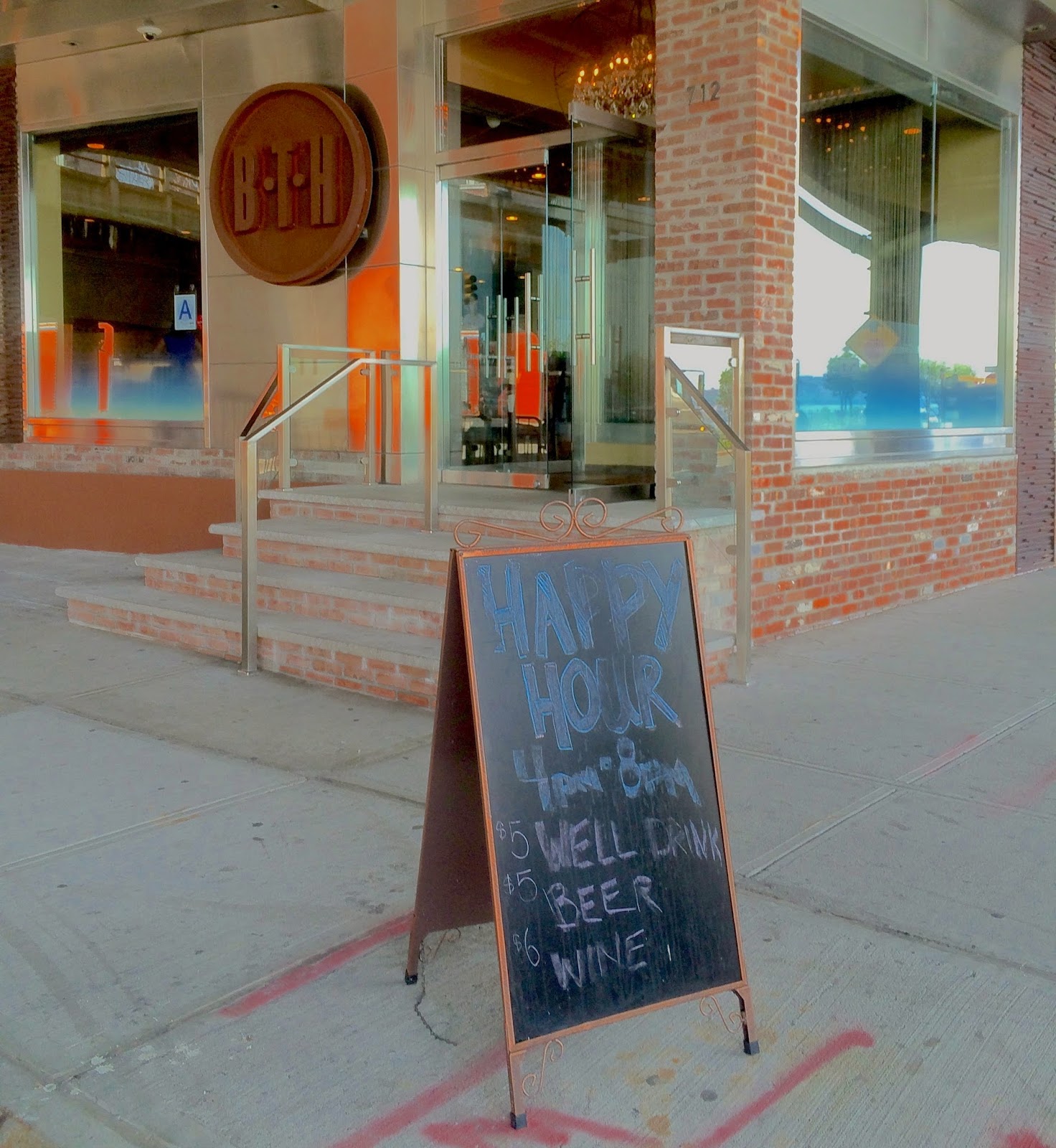 H A R L E M + B E S P O K E DRINK HAPPY HOUR BY THE HUDSON