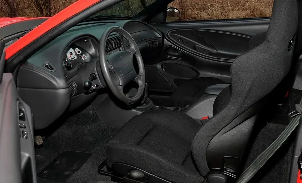 Interior Ford Mustang SVT Cobra R 2000