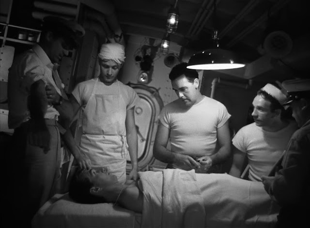 RUMO A TÓQUIO (DUAL ÁUDIO/1080P) - 1943 Destination%2BTokyo%2B%2528%2BRumo%2B%25C3%2580%2BT%25C3%25B3quio%2B1943%2B%2529%2B1080p%2BWEBRip%2Bx264%2BDual%2B%25C3%2581udio.mp4_snapshot_01.38.56_%255B2020.12.22_23.17.34%255D