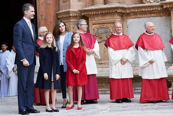 King Felipe, Queen Letizia, Princess Leonor and her sister Sofia and Former Queen Sofia of Spain attended the traditional Mass