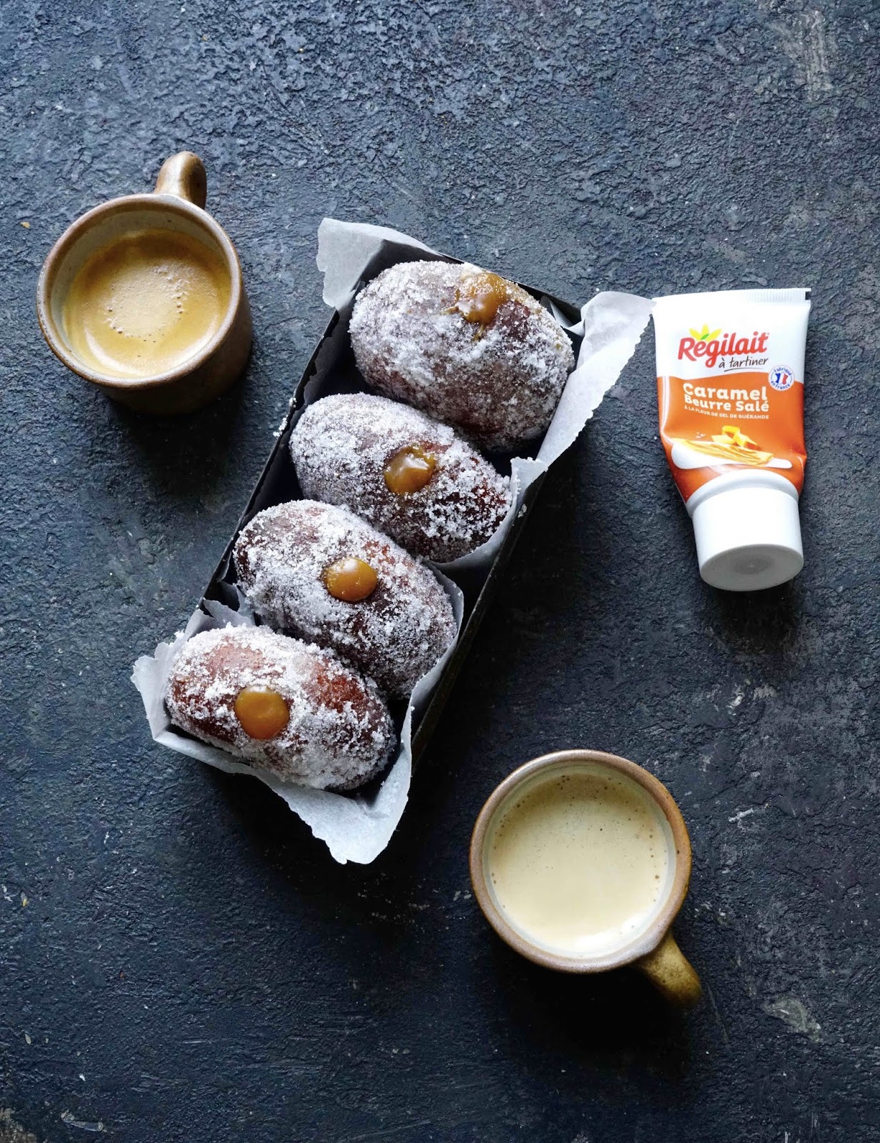 beignets de mardi gras au caramel au beurre salé beignets , mardi gras , farine épeautre