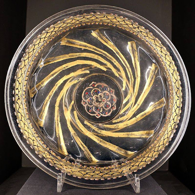 Блюдо из муранского стекла  Фото: Wikipedia