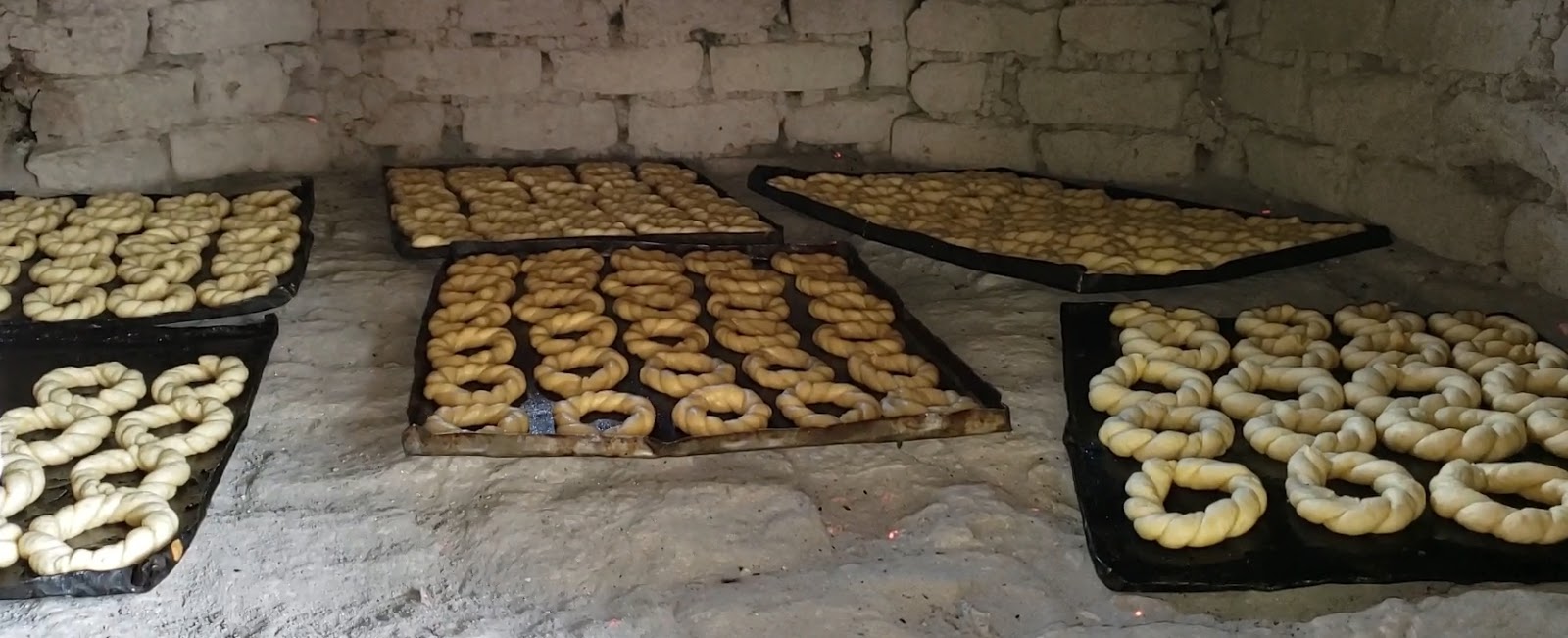 O forno feito de barro, água e açúcar Conheça Minas