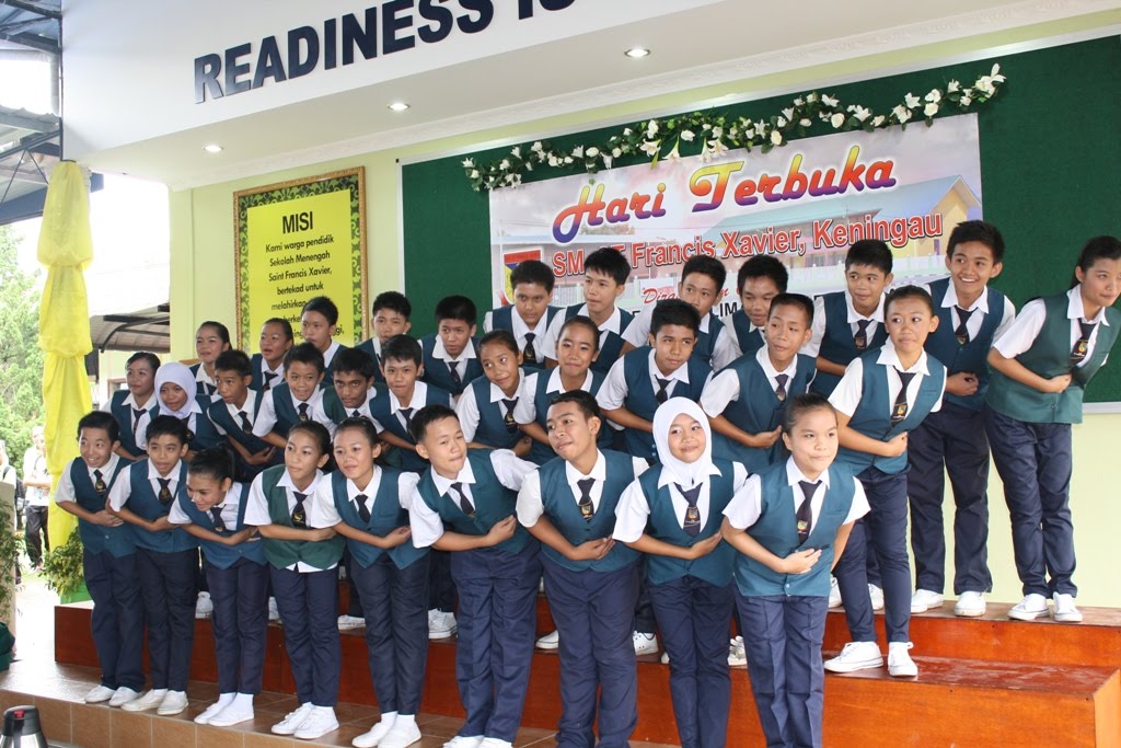 MEDIA KENINGAU RM50,000 UNTUK SEKOLAH ST FRANCIS XAVIER KENINGAU