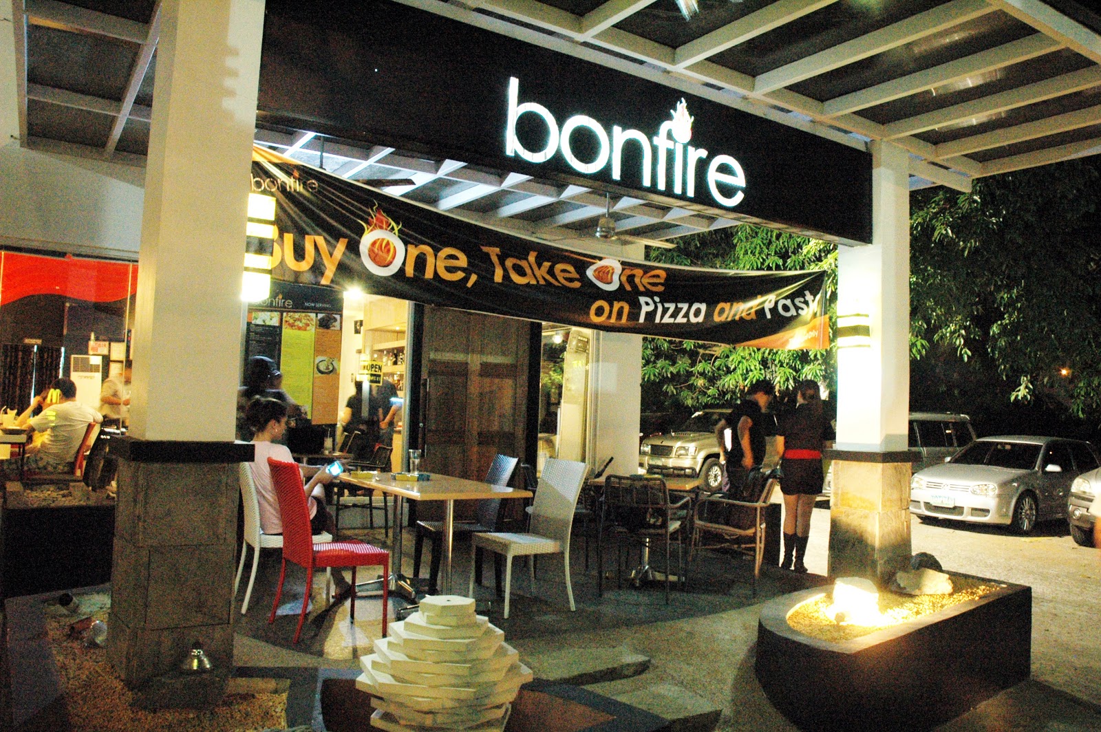 DUDE FOR FOOD: Gather Round For Some Cool Dishes at Bonfire