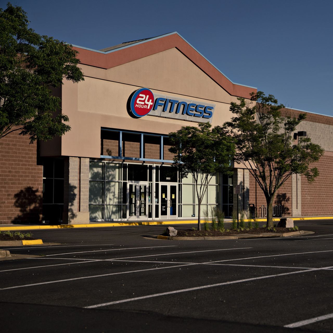 Simple Is 24hr fitness going out of business for Build Muscle
