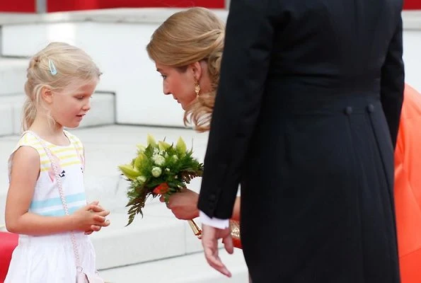 Prince Guillaume and Princess Stephanie, Grand Duke Henri and Grand Duchess Maria Teresa. Princess Stephanie wore Paule Ka oranger dress