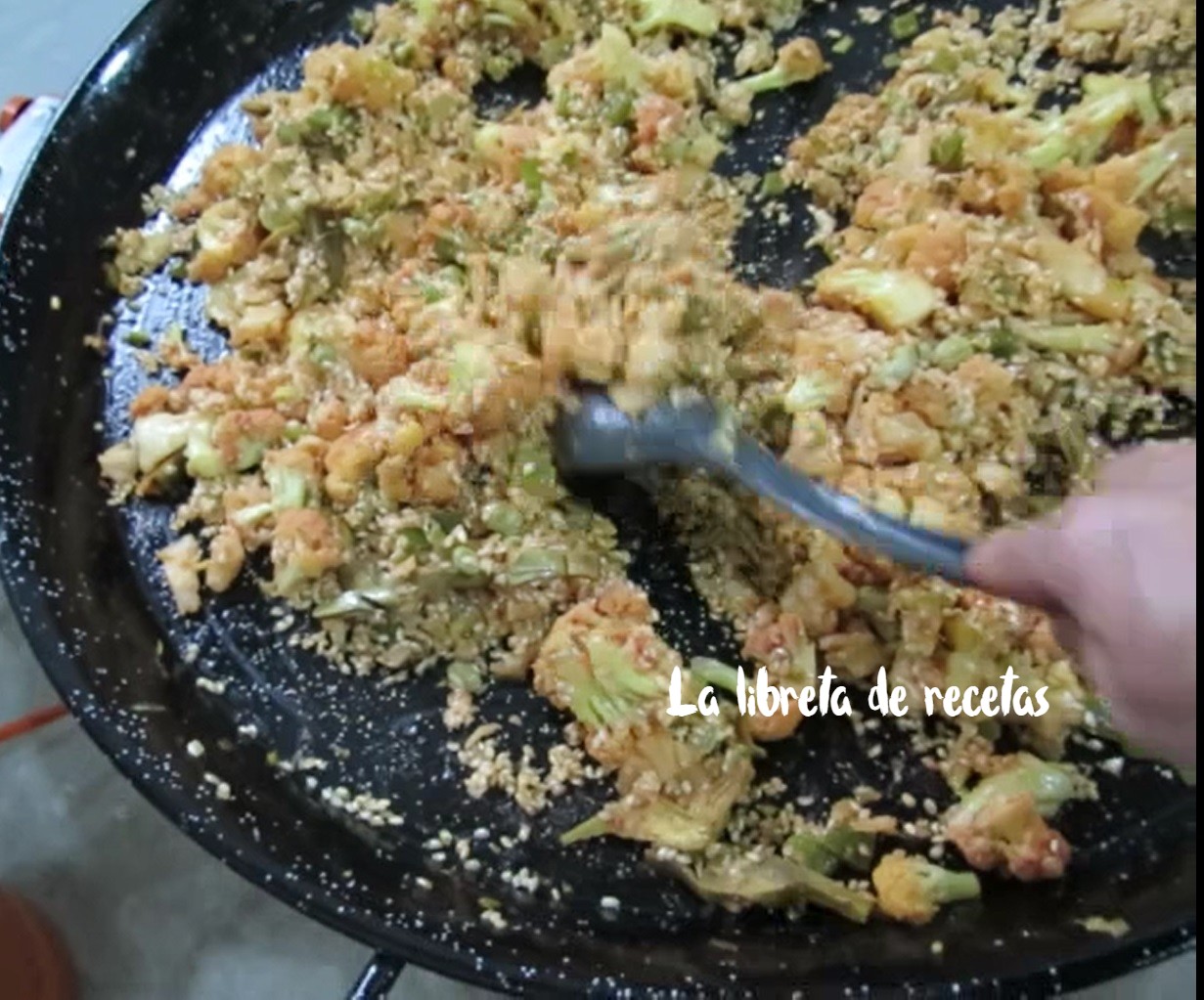 La libreta de recetas PAELLA DE VERDURAS COL Y BACALAO