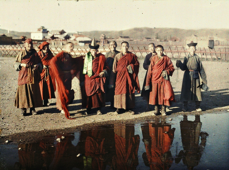 Stunning color photos depict scenes of everyday life in the Russian Protectorate of Mongolia  1913 - 81