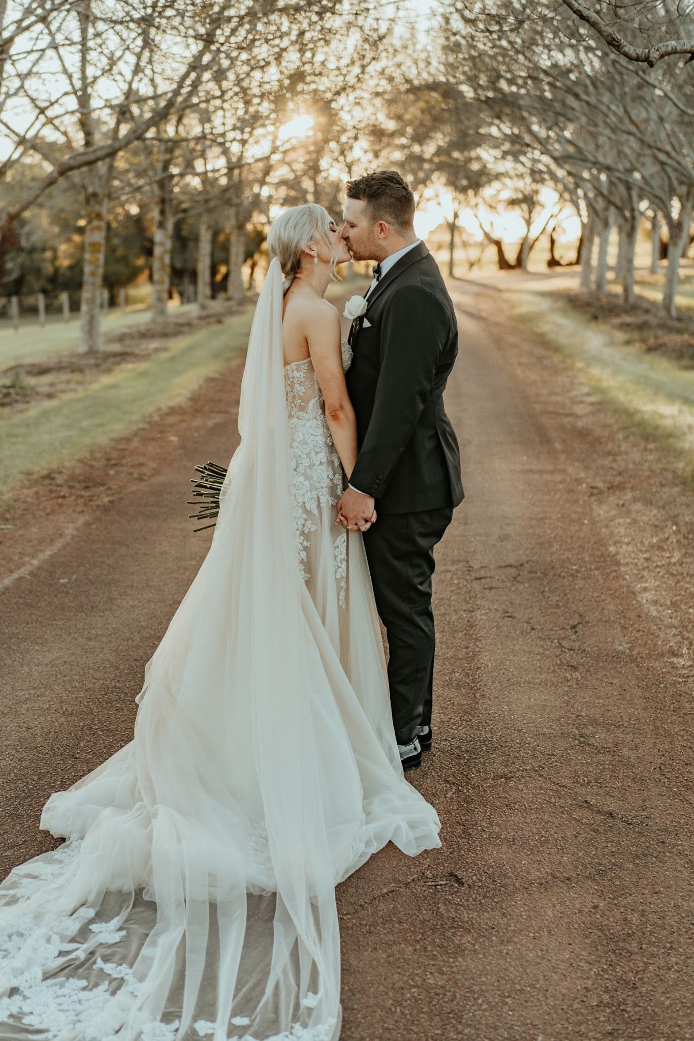shannon stent photography stunning fraser gallop estate bridal gowns venue floral design