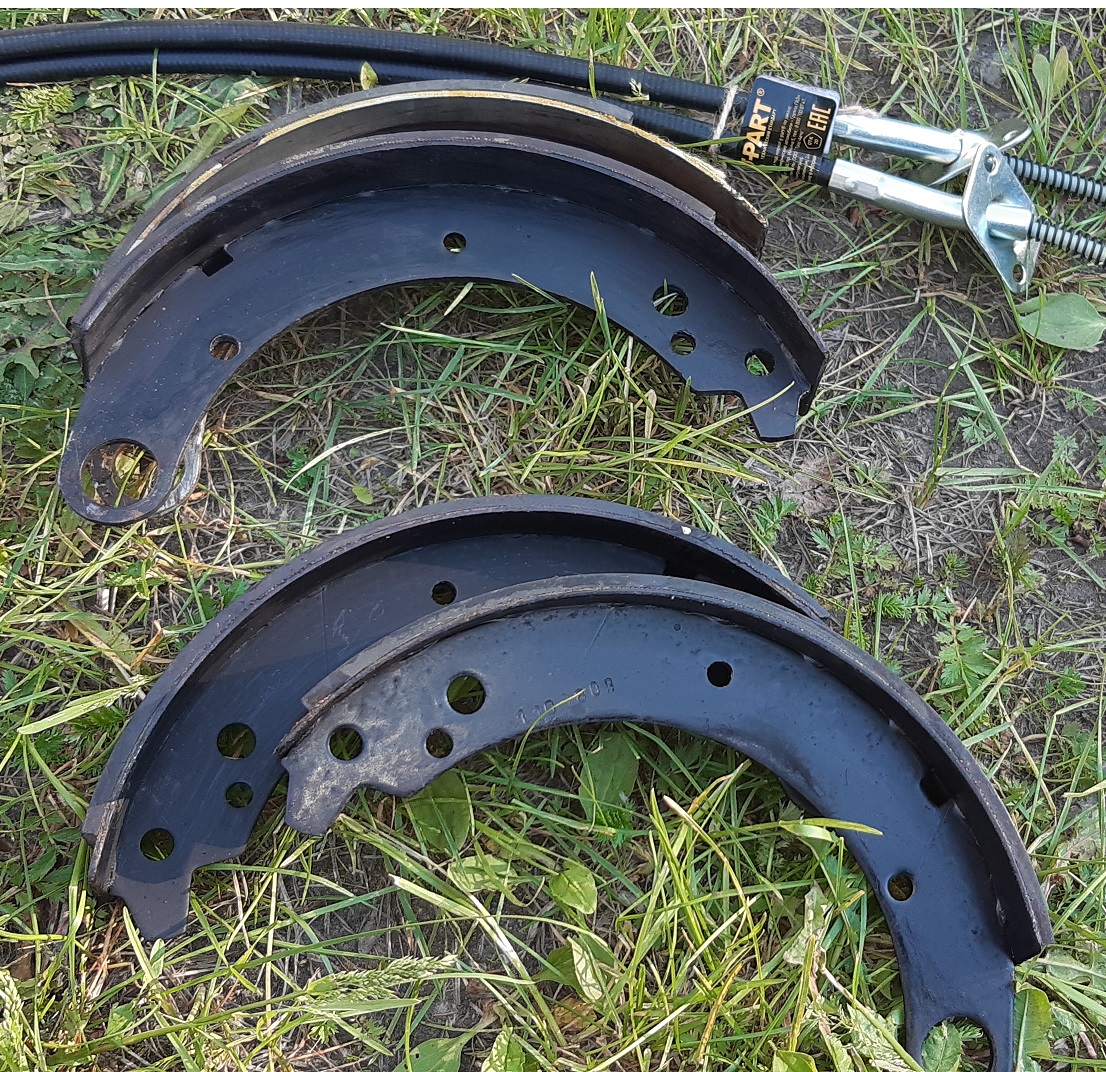 ВОЛГА бортовой журнал: Замена передних и задних тормозных колодок