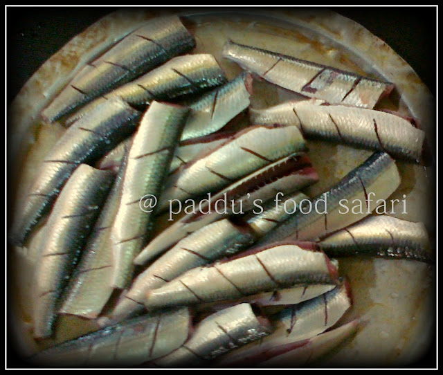 gHara javaN (Home Food) Pedve Teppal Ghashi (Konkani) Sardines Szechuan Pepper Curry