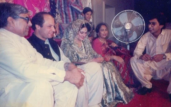Nawaz Sharif with his wife Kalsoom Nawaz on his wedding