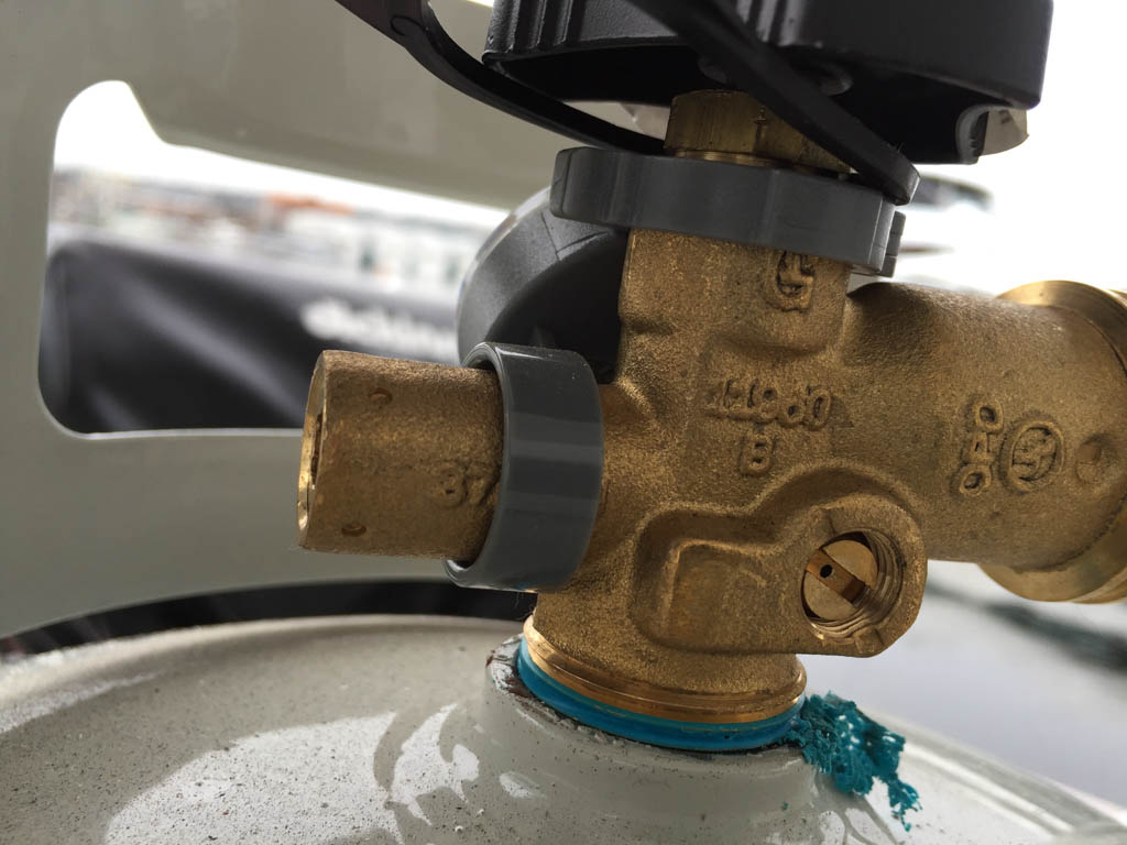 Adventures of Tanglewood Propane tank level gauge