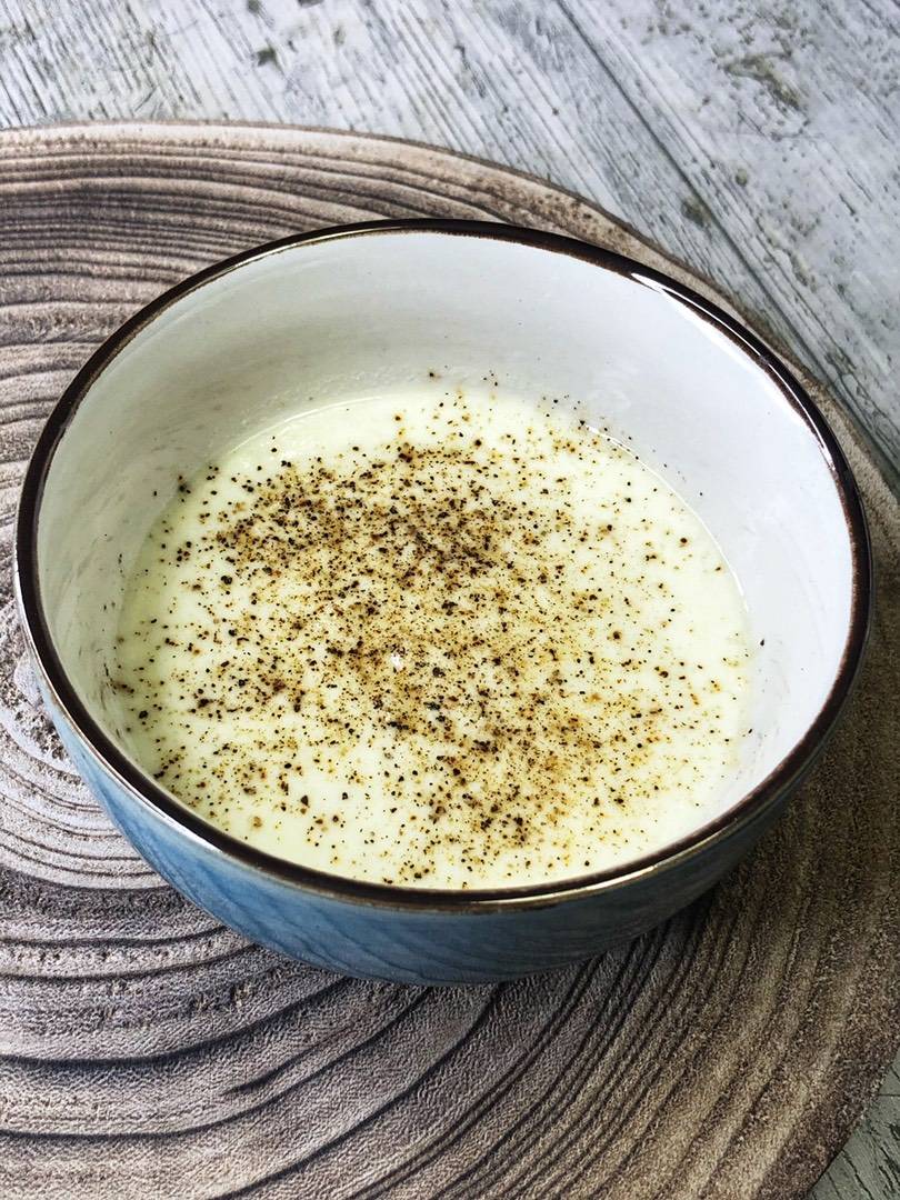 Salsa roquefort ligera sin nata ni mantequilla en estuche Lékué Dos