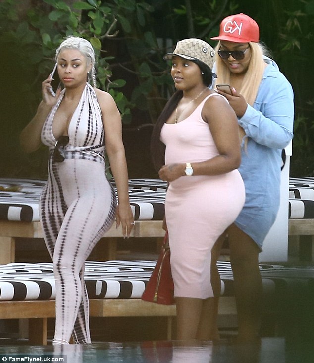 Blac Chyna who is currently engaged to Rob Kardashian stepped out in Miami ...
