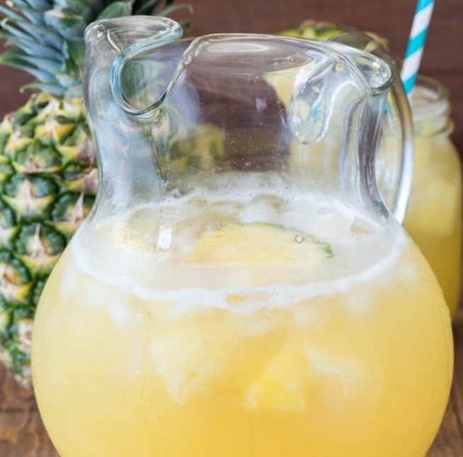 Easy Pineapple Wine Punch summer drinks