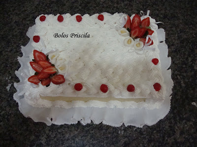 Bolos Priscila Beneducci Pâtisserie: bolo feminino belo horizonte, bolo  feminino bh, bolo morangos belo horizonte