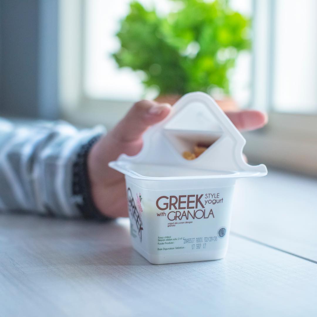 Lanjut ke produk Greek Yoghurt kedua dari Heavenly Blush yaitu Heavenly Blu...