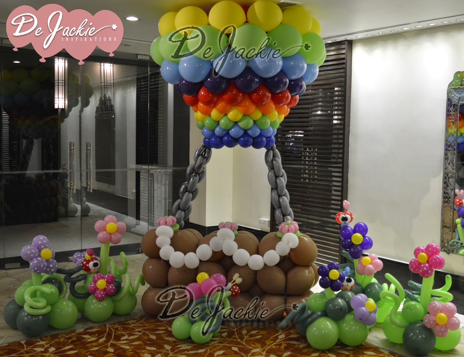 Balloon decorations for weddings, birthday parties, balloon sculptures