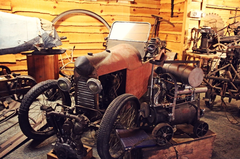 Dale's Wheels Through Time Museum