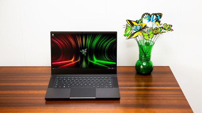 Cập nhật laptop chơi game và làm việc online “hot“ nhất năm 2021 4 Cap nhat laptop choi game va lam viec online razer blade 14 cnet 2021 review 01 1636967830 329 width660height371