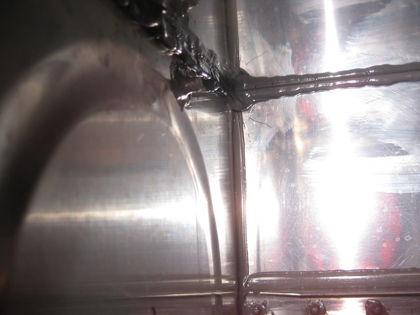 E's Van's RV14A Wings Fuel tanks redo. Baffles sealed.