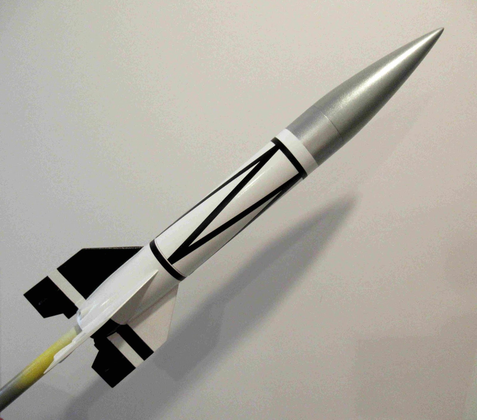 Model Rocket Building: Semroc V2 Build, Finished