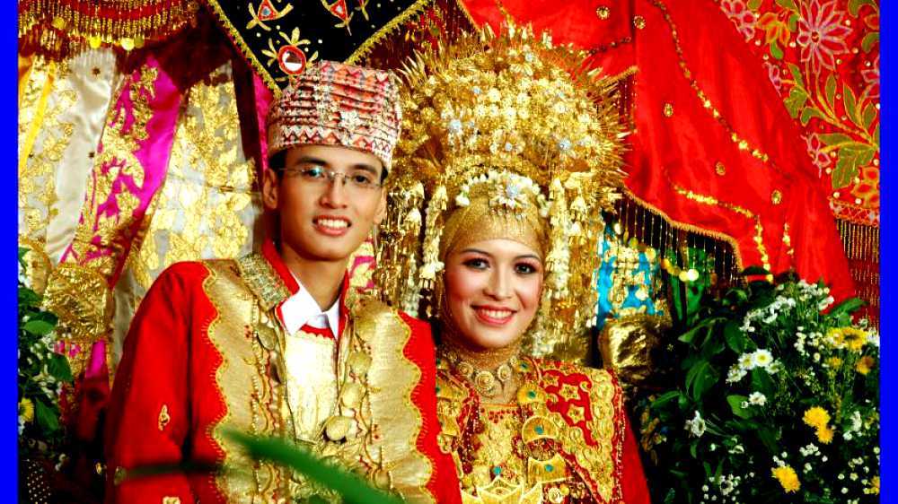 pakaian wedding tema