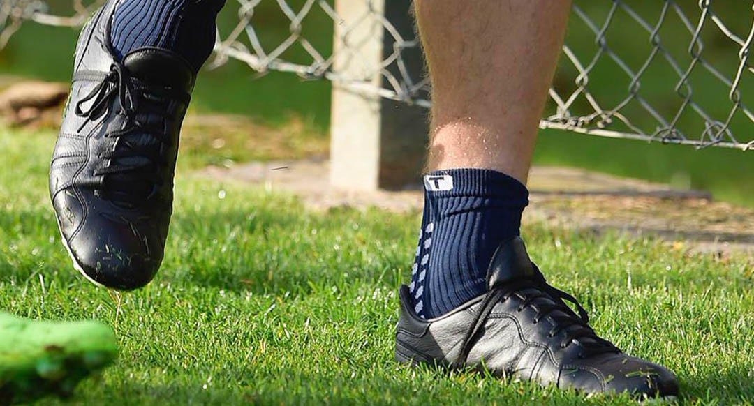 AS Roma Legend De Rossi Shows Off UltraClassy Boots