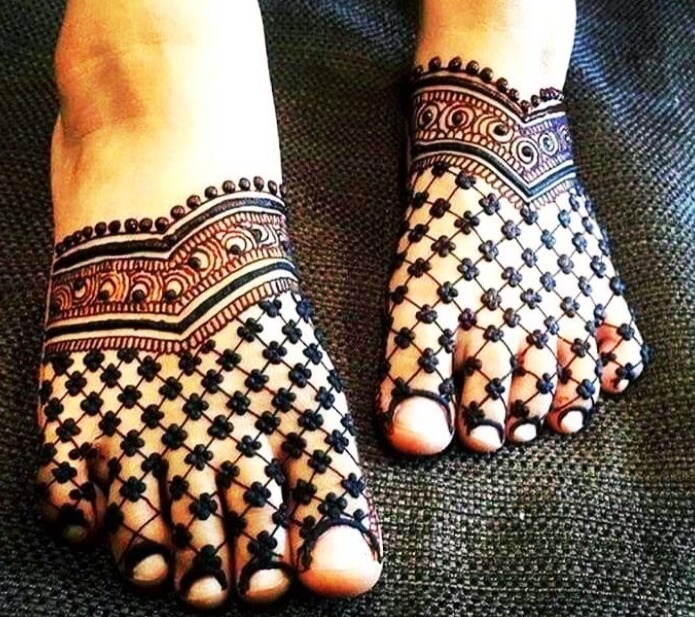 leg mehndi design simple | piron ki mehndi ka design | foot mehndi design  |पैरों की मेहंदी | henna - YouTube