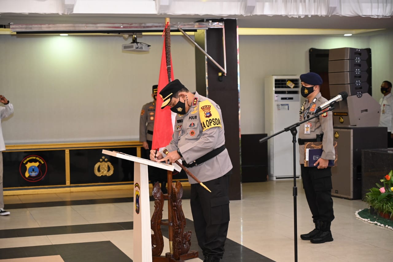 Yetuk busty ayollar bilan jinsiy aloqa