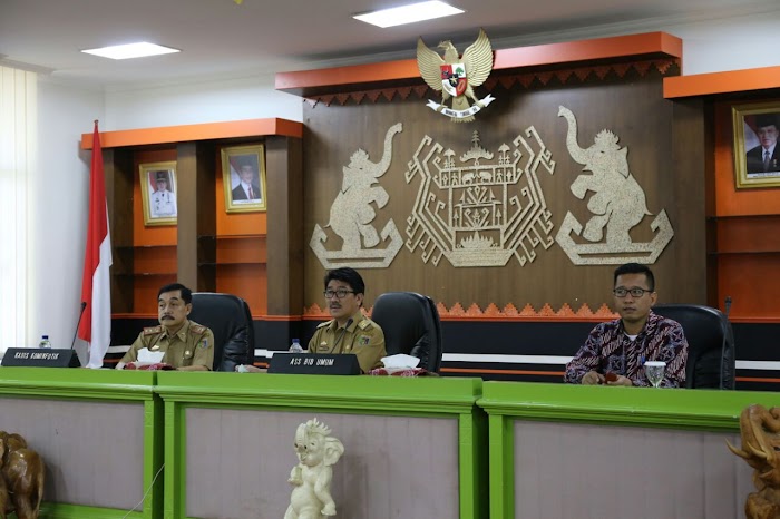 Pemprov Menghinbau Semua Instansi Pemerintah Harus Keterbukaan Informasi Publik