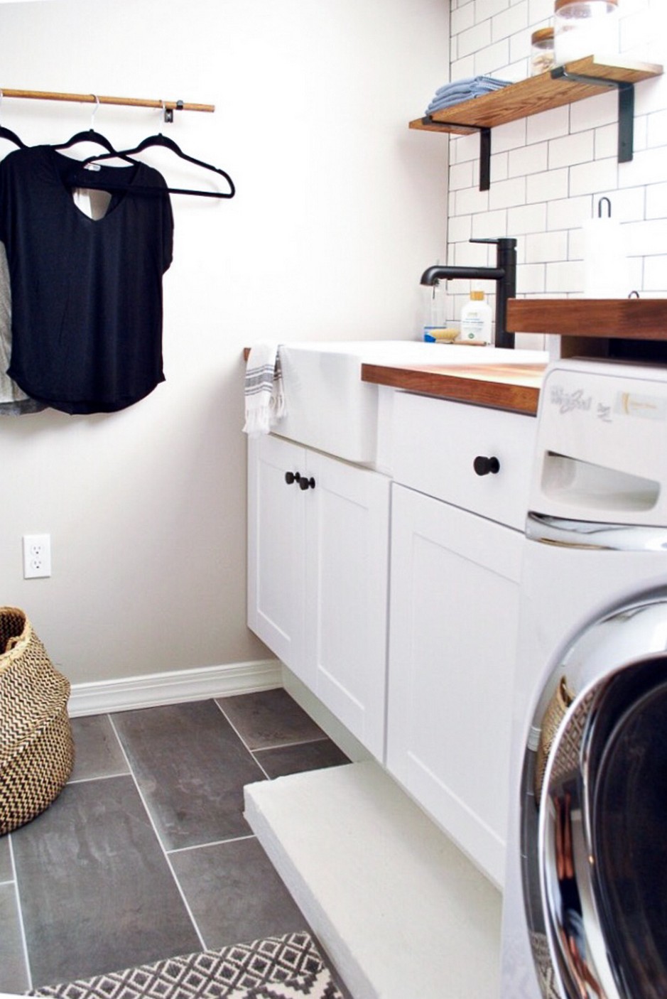 Stunning Inspiration of Laundry Decoration Stunning Inspiration of Laundry Decoration