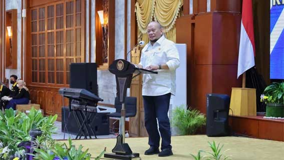 lanyalla saat beramah tamah dengan Pj Gubernur Kalimantan Selatan Safrizal ZA