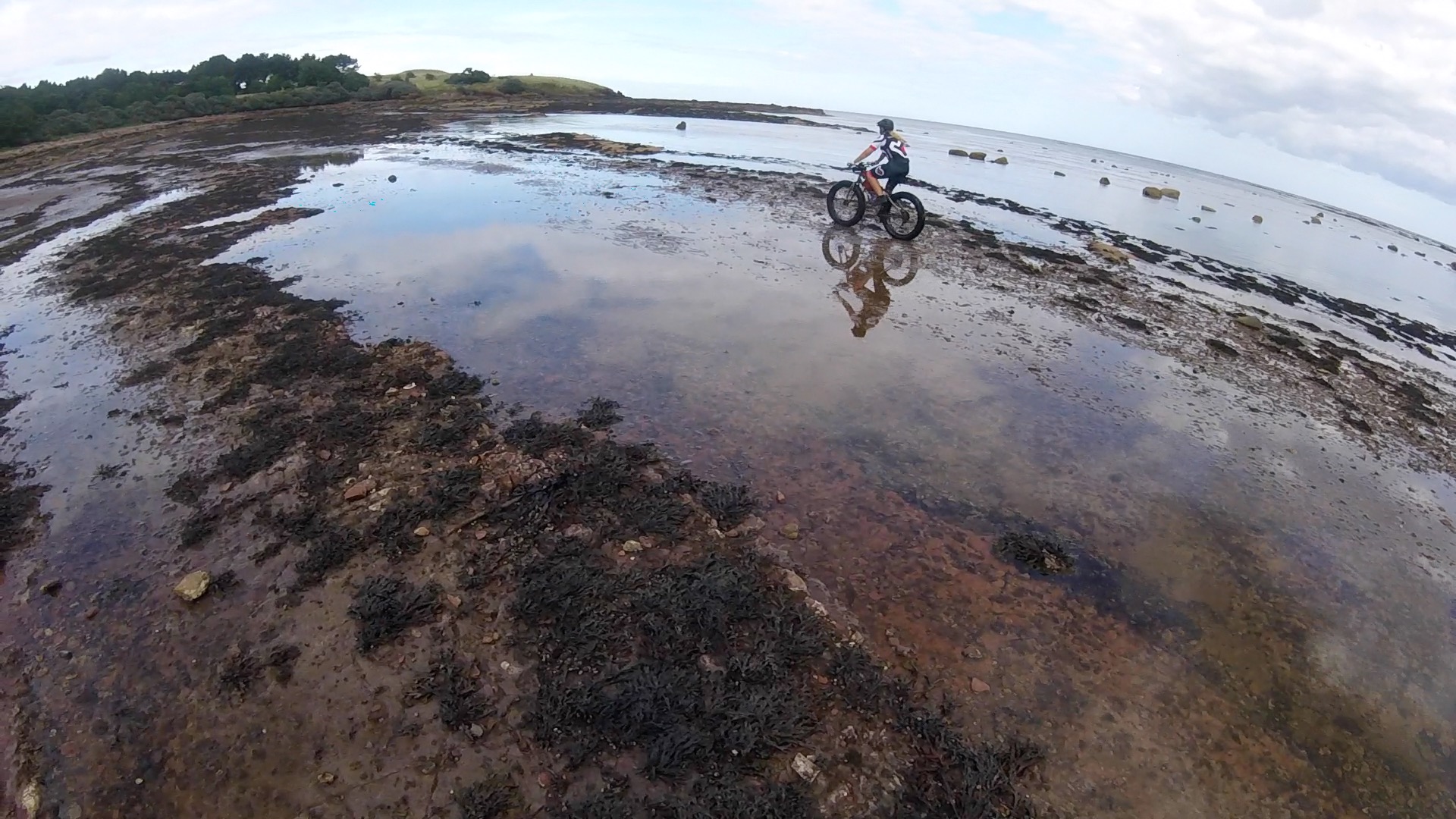 coastrider Tynemouth rocks at low tide...