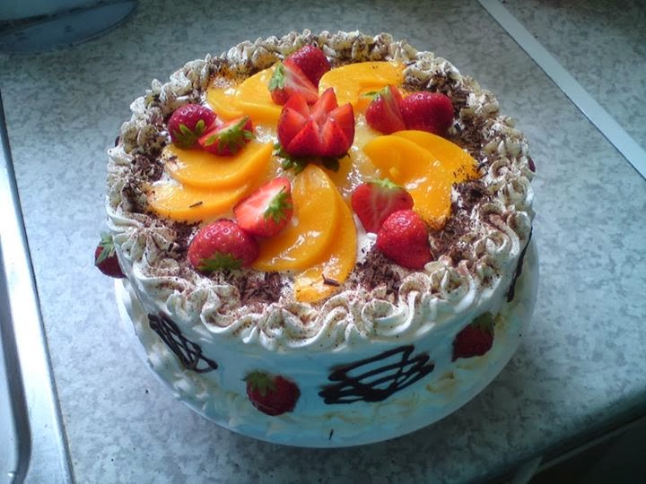 Gambar Foto Kue Ulang Tahun Sederhana