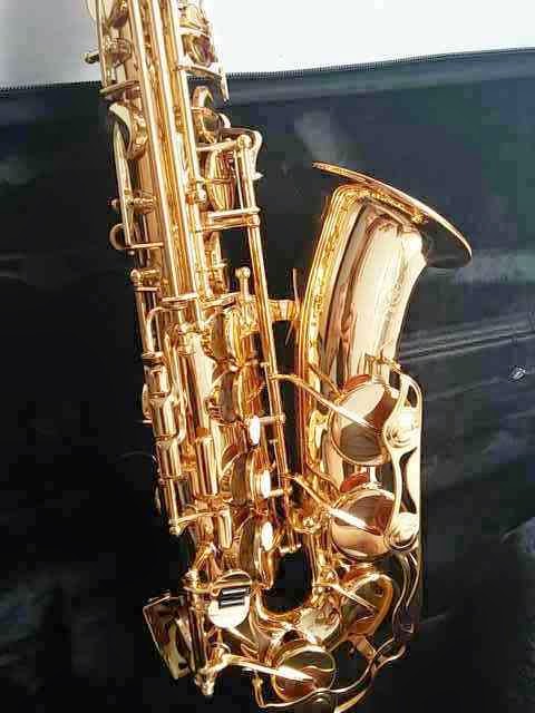 BUMI WICAKSANA RAYA | Tempat Jual Saxophone Alto Tenor ...