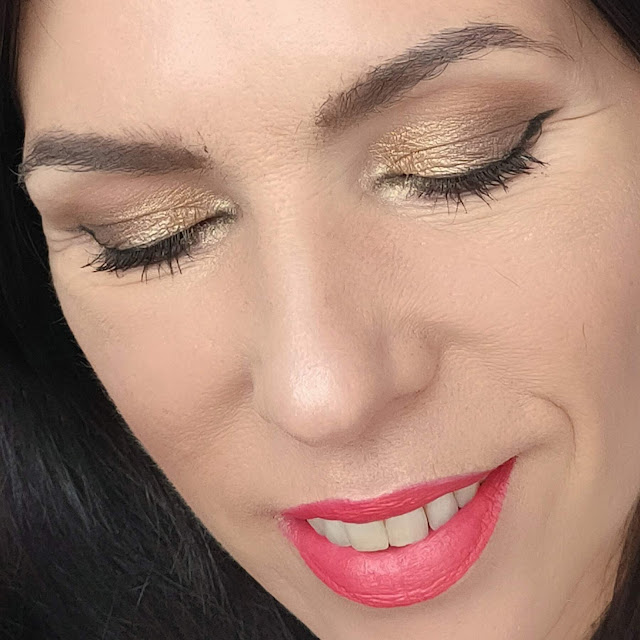 look oro Paleta Courage de Revolution: Info, swatches y 3 looks con ella 07